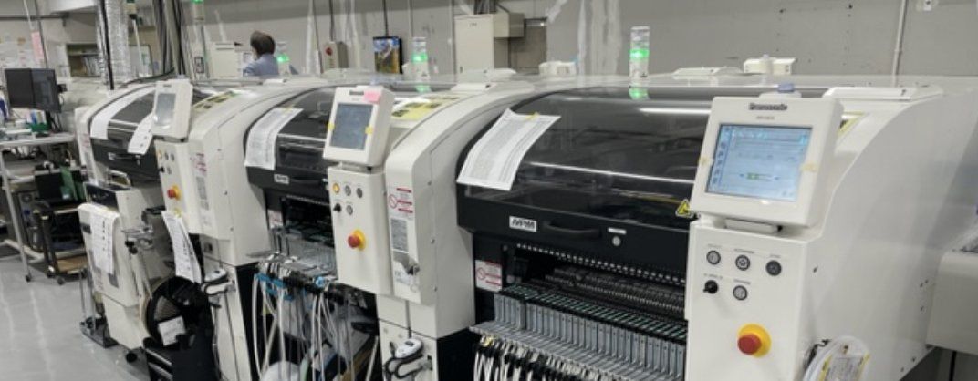 Panasonic製 SMTマウンター NPM-W2